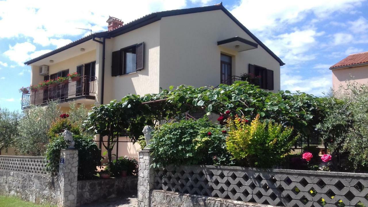 Apartment Anna Poreč Exterior foto
